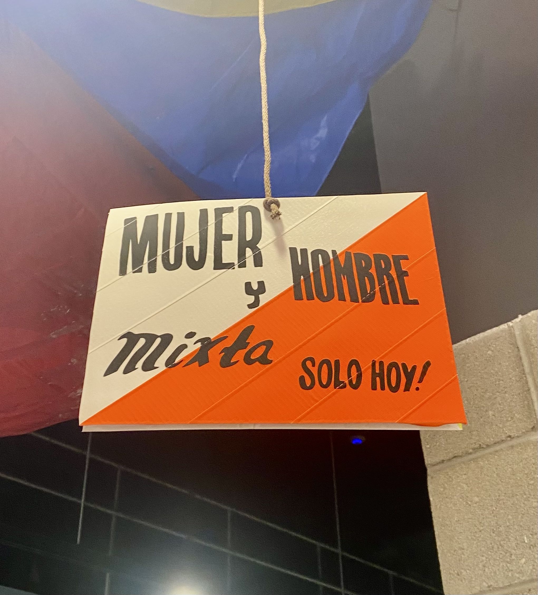 Tianquiztenco by J. Medina